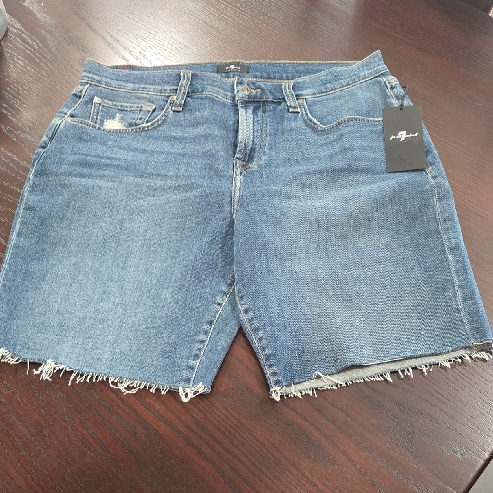7 For All Mankind Denim Blue Mens Shorts. Size 34. NWT.